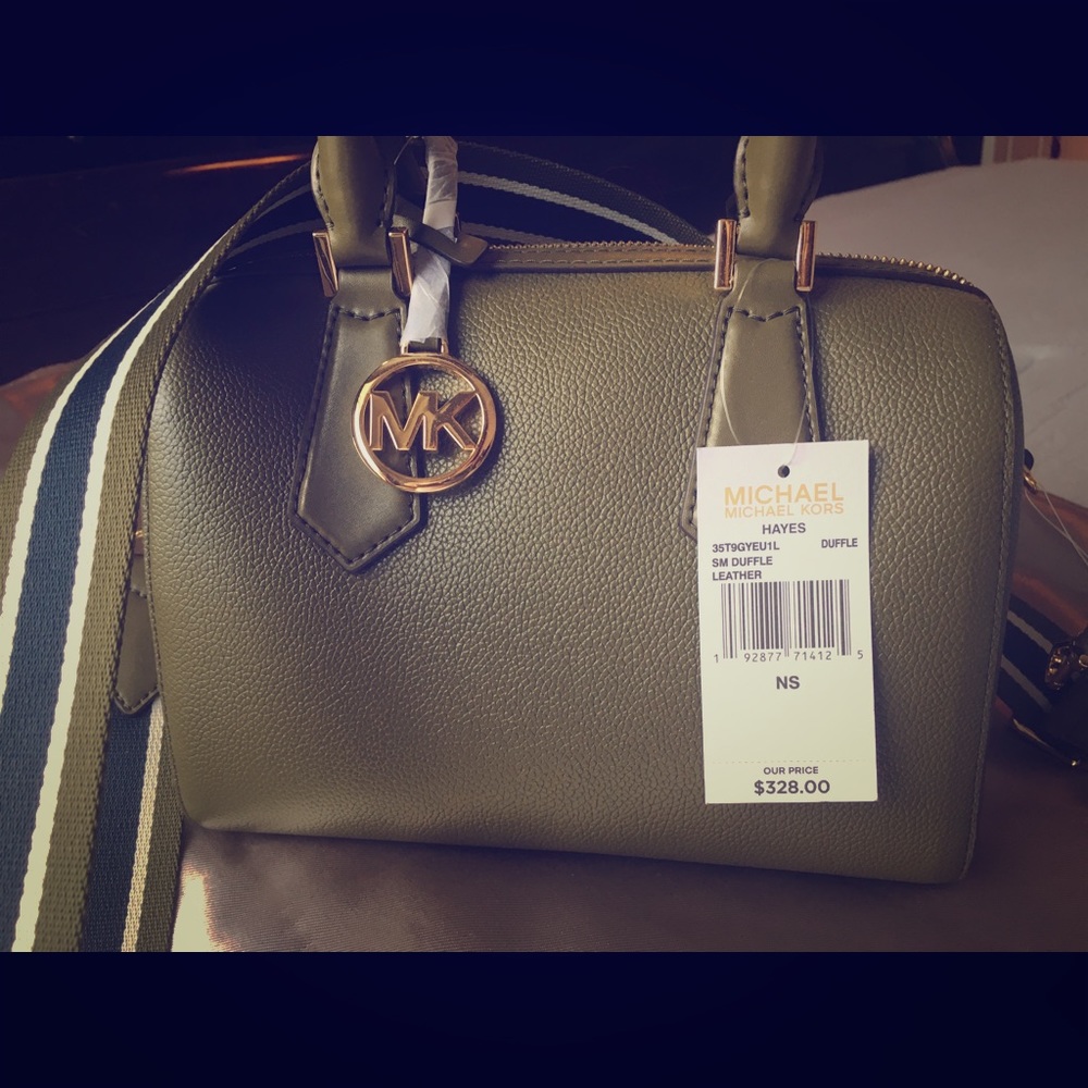 👜 MICHAEL KORS - Small Duffle Bag